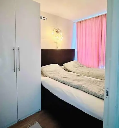 Med Takterasse & Gratis Egen Parkering