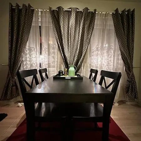 Apartment Med Takterasse & Gratis Egen Parkering